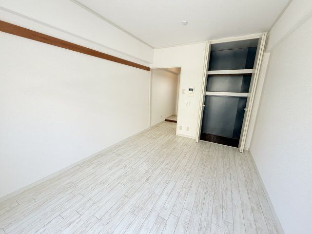 ベッドルーム
