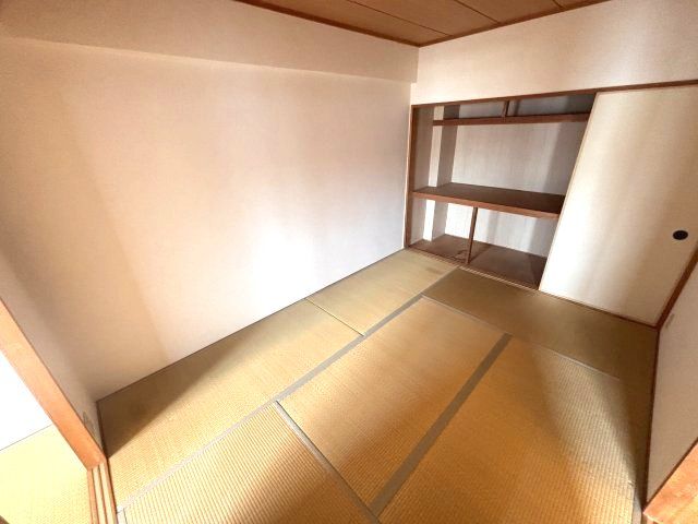 ベッドルーム