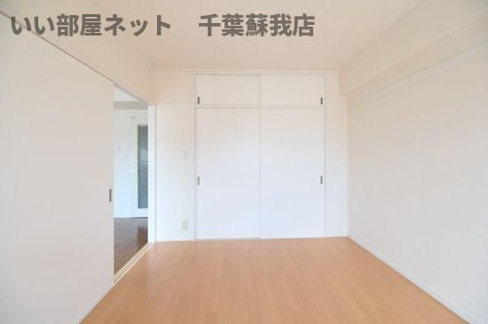 ベッドルーム