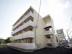 レオパレス教会前の外観画像