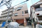 マンションパインハウスの外観