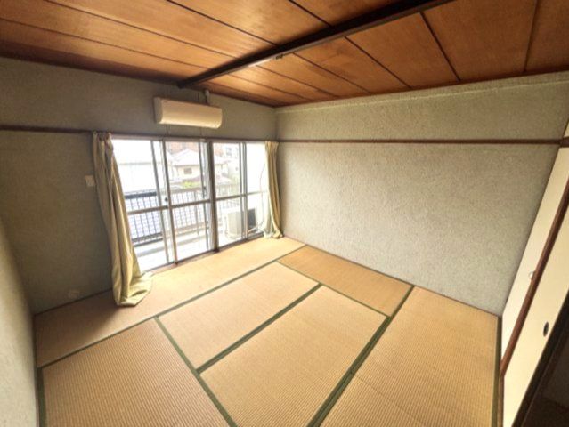 ベッドルーム
