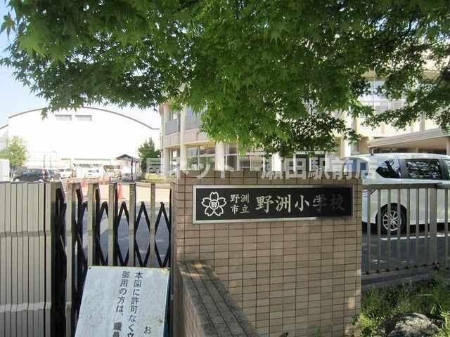 野洲市立野洲小学校(小学校)まで850m