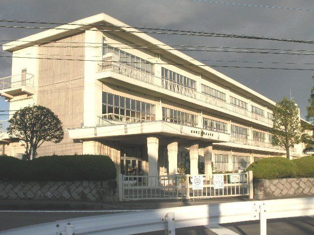 小学校「長泉町立長泉小学校まで1078m」