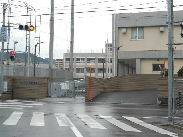 熊西中学校(800m)