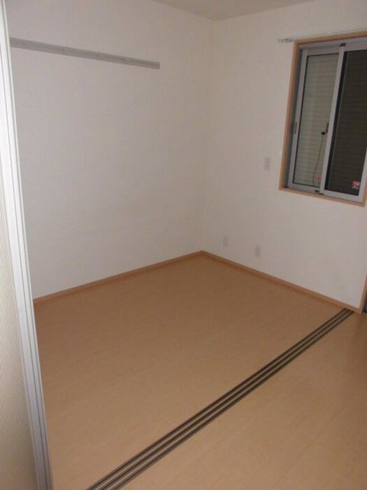 ベッドルーム