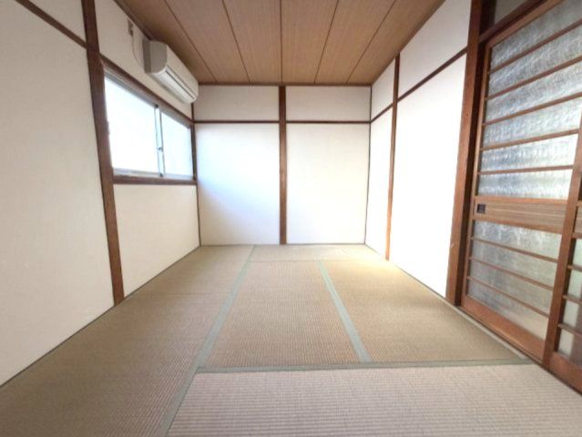ベッドルーム
