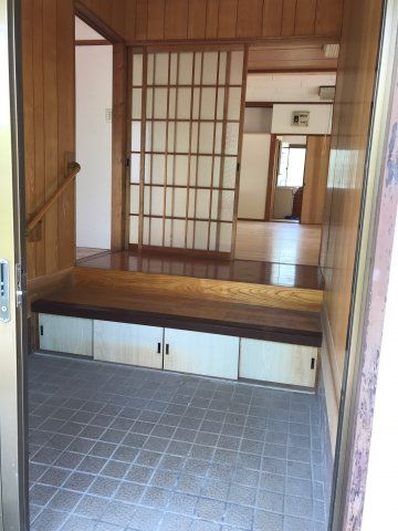 玄関