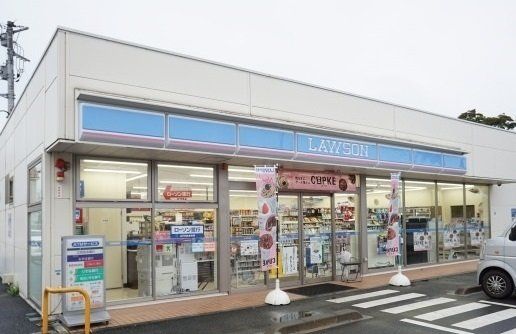 ローソン東村山久米川町4丁目店まで400m