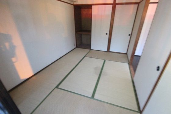 ベッドルーム