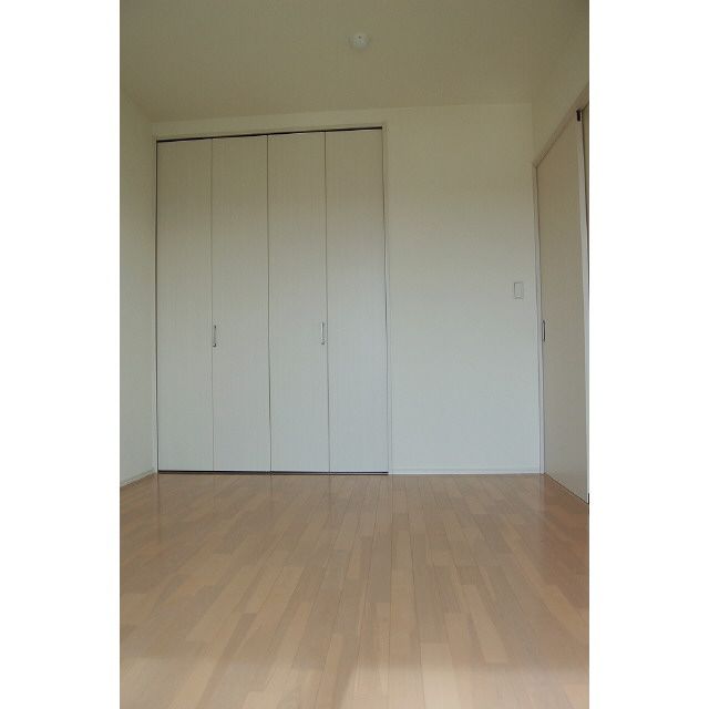 ベッドルーム