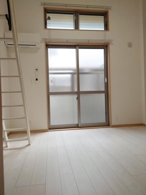 ベッドルーム