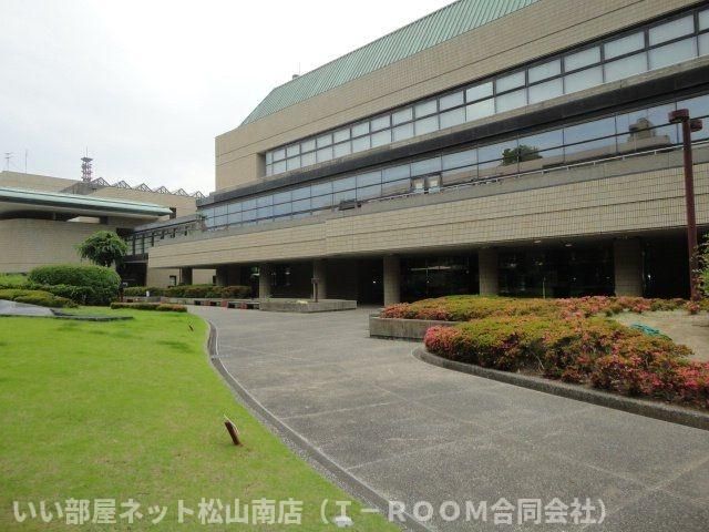 近くに施設あり