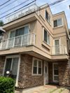成城戸建の外観