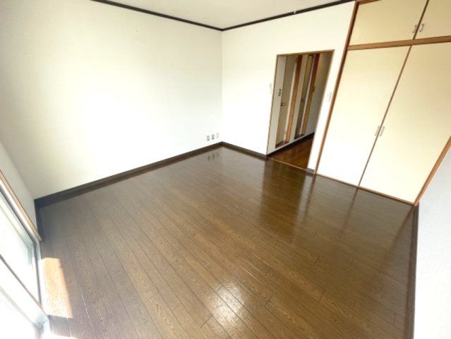 ベッドルーム