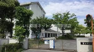 守山市立立入が丘小学校（小学校）まで778m