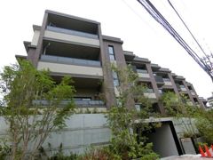 アトラスシティ千歳烏山グランスイート杜ノ棟の外観画像