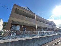 クレストヒルズの外観画像