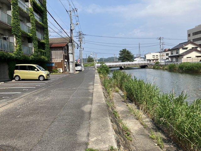 近くに施設あり