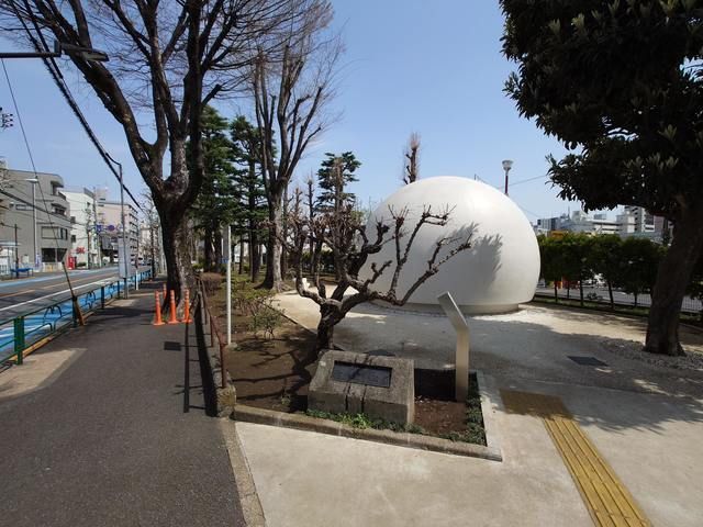 近くに施設あり