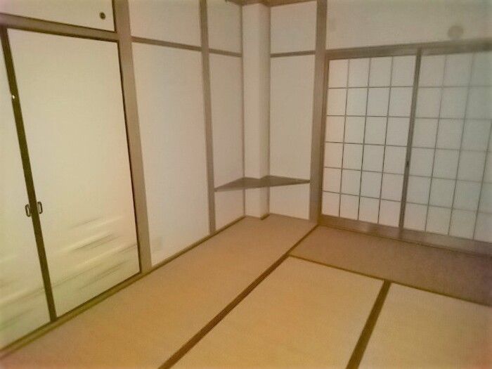 ベッドルーム
