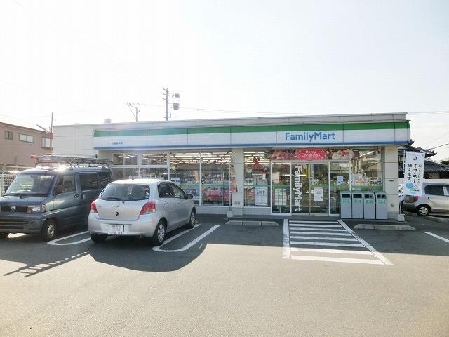 ファミリーマート小倉熊本一丁目店(320m)