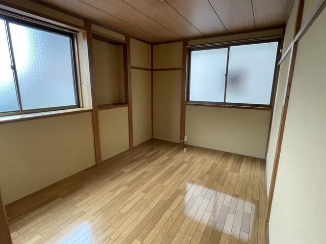 ベッドルーム