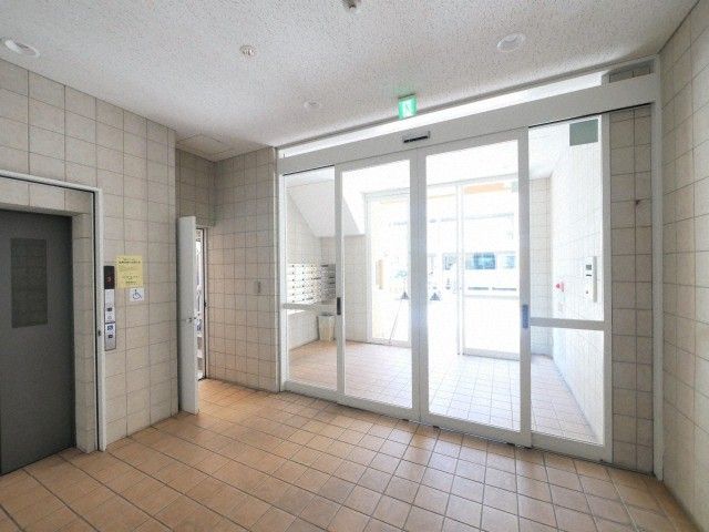 ロビー