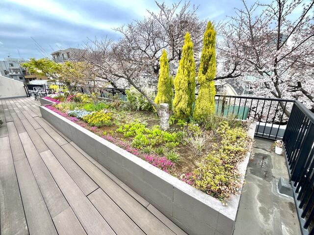 近くに施設あり