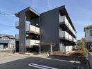 レオパレスチェリービレッジの外観