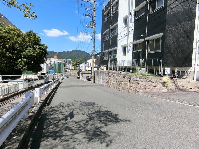 近くに施設あり