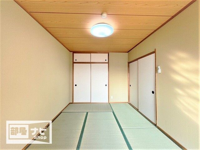 ベッドルーム