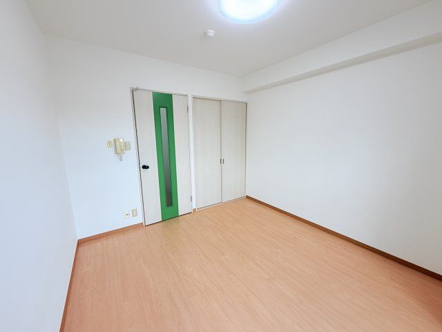 ベッドルーム