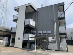 レオパレスグランコート瀬戸の外観画像
