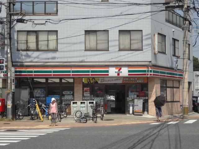 セブンイレブン(451m)
