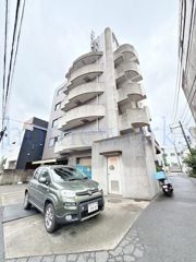 STビルの外観画像