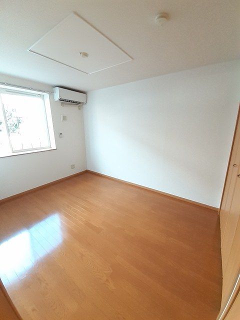 ベッドルーム