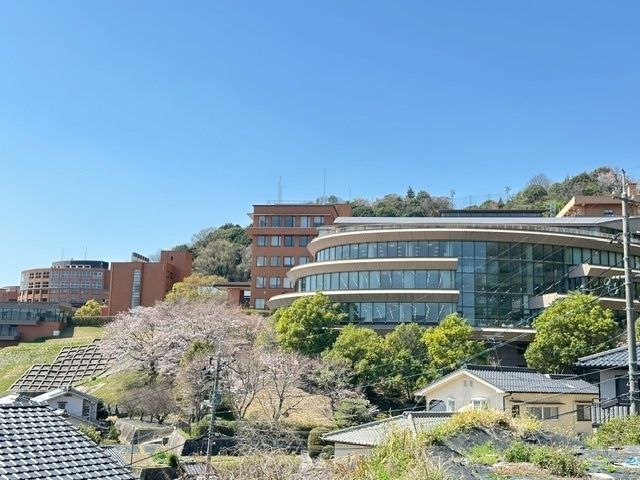 近くに施設あり