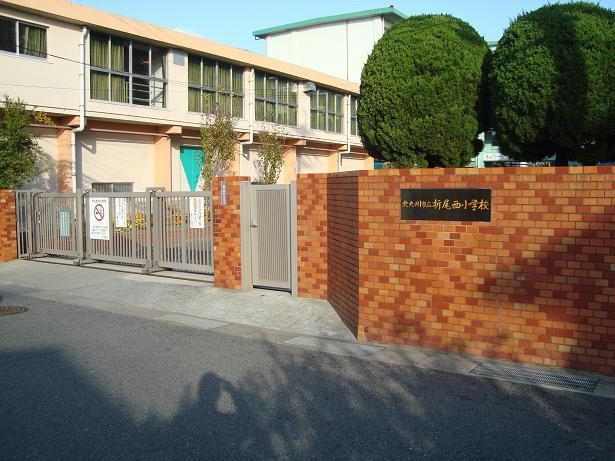 北九州市立折尾西小学校(800m)