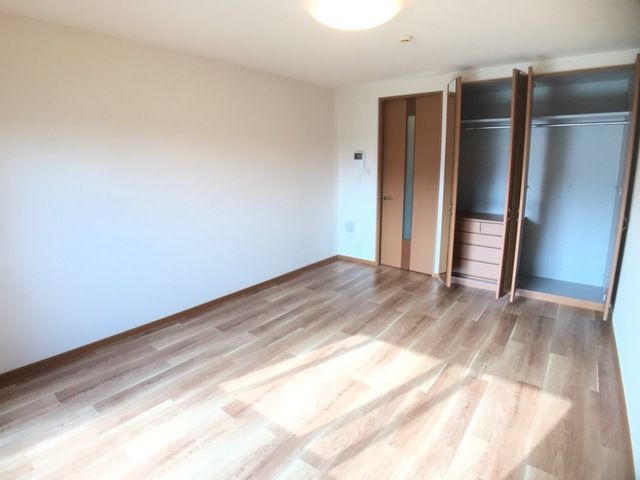 ベッドルーム