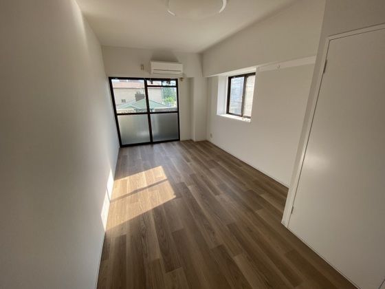 ベッドルーム