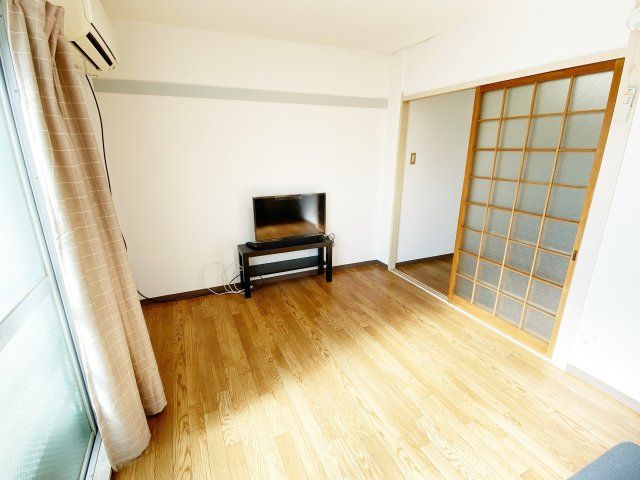 ベッドルーム