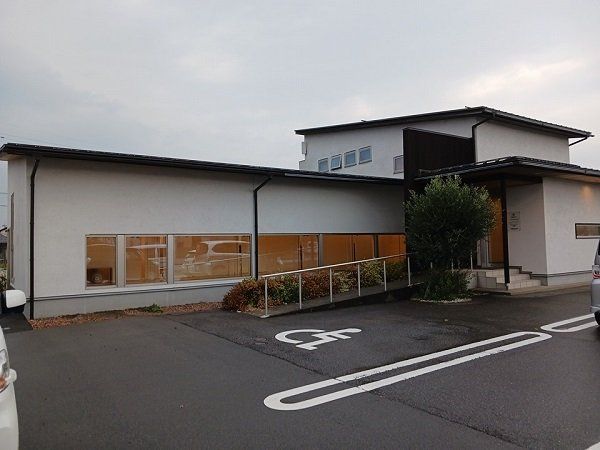 いわた歯科まで300m