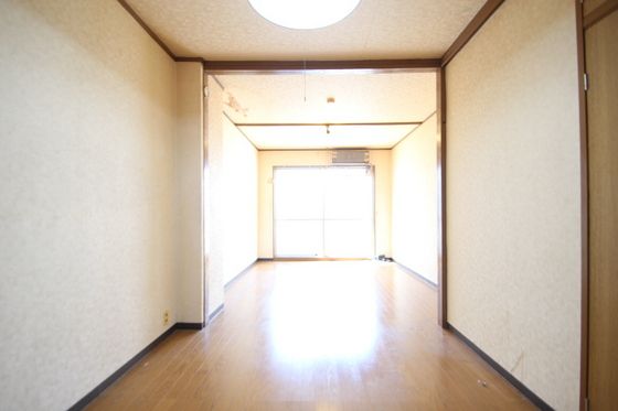 ベッドルーム