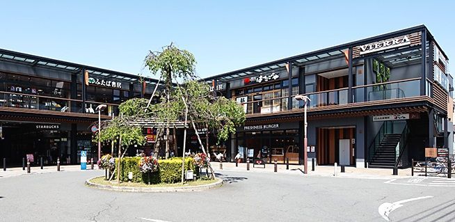 近くに施設あり