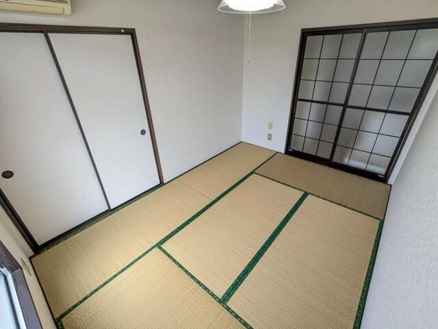 ベッドルーム