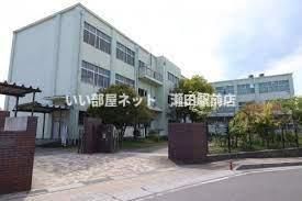 草津市立老上小学校(小学校)まで1402m