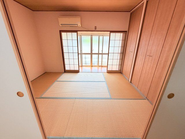 ベッドルーム
