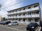 レオパレスロイヤルパームの外観