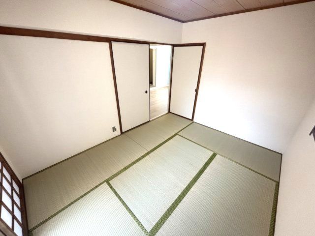 ベッドルーム